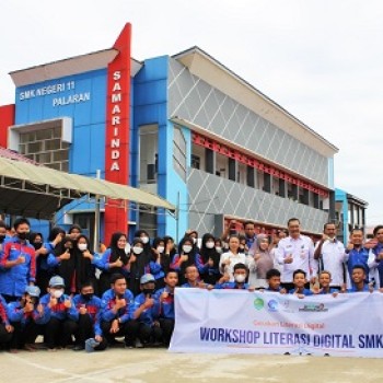 SMK NEGERI 11 SAMARINDA MENGADAKAN WORKSHOP LITERASI DIGITAL