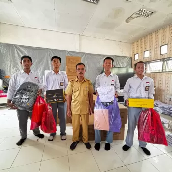 Seragam Sekolah Gratis Mulai Didistribusikan Akhir November